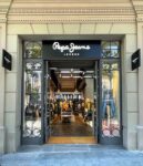 pepe-jeans-inaugura-su-nueva-flagship-store-en-el-paseo-de-gracia-de-barcelona-1