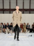 LOEWE_SS25_MW_SHOW_RUNWAY_LOOK_30_FRONT_RGB_CROPPED_3x4_30