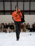 LOEWE_SS25_MW_SHOW_RUNWAY_LOOK_5_FRONT_RGB_CROPPED_3x4_05