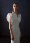 Pronovias-presenta-la-coleccion-Atelier-2025-una-fusion-artistica-de-moda-nupcial-inspirada-en-la-arquitectura-de-Barcelona-BALSA-D