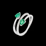 Anillo-en-oro-blanco-con-Diamantes-con-un-peso-total-de-0_12-quilates-y-con-Esmeraldas-talla-pera-co