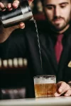 Dr. Stravinsky reinventa el aperitivo en Barcelona con cócteles inspirados en regiones de España 3