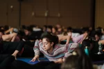Éxito de la segunda edición del %22Yoga Solidario con vistas al mar%22 en el W Barcelona 2