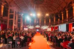 La 15ª Gala Solidària People In Red convierte Barcelona en la capital mundial de la moda y la solidaridad 6